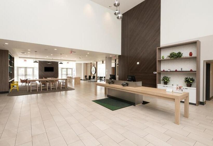 בית מלון כפרי Holiday Inn & Suites Detroit   Troy, An Ihg