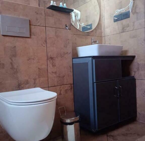 Отель Sreevalsam Residency Kulanada