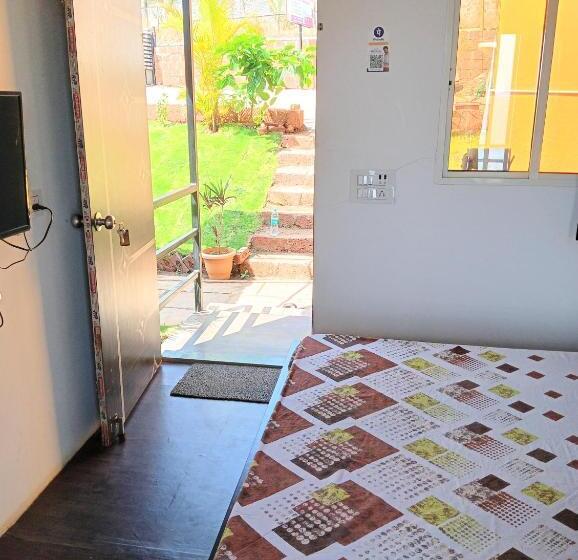 אתר נופש Western Valley Cottages , Panchagani