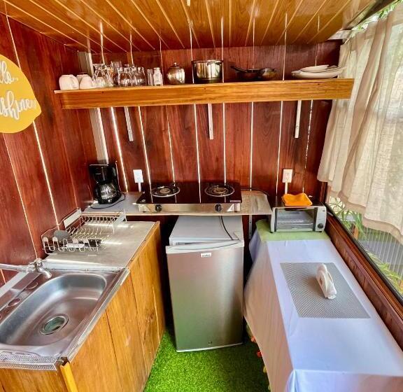 ベッドアンドブレックファースト Gufo Rooms , Apartahotel , La Fortuna Volcan Arenal