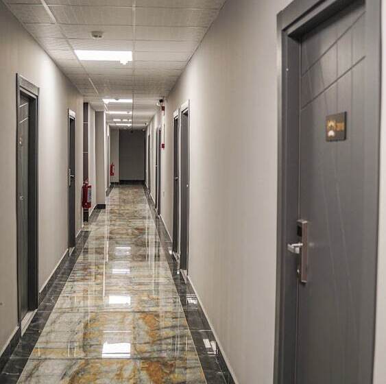 Grand Niki Hotel & Spa