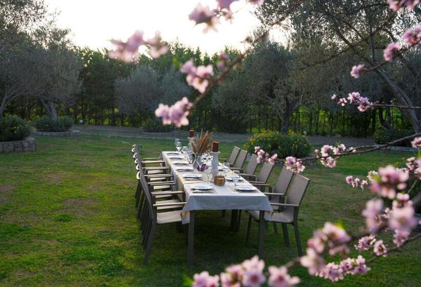هتل Bir Dem Urla