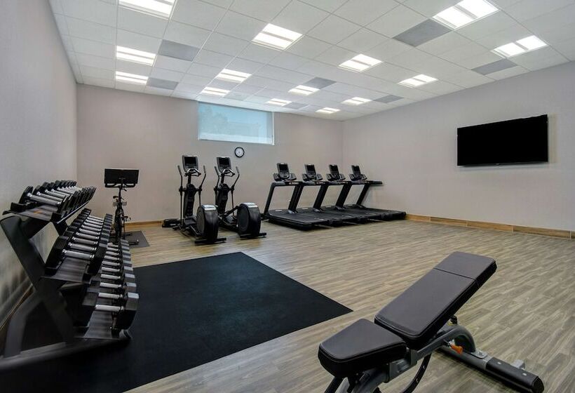 فندق Hampton Inn & Suites Ontario Rancho Cucamonga