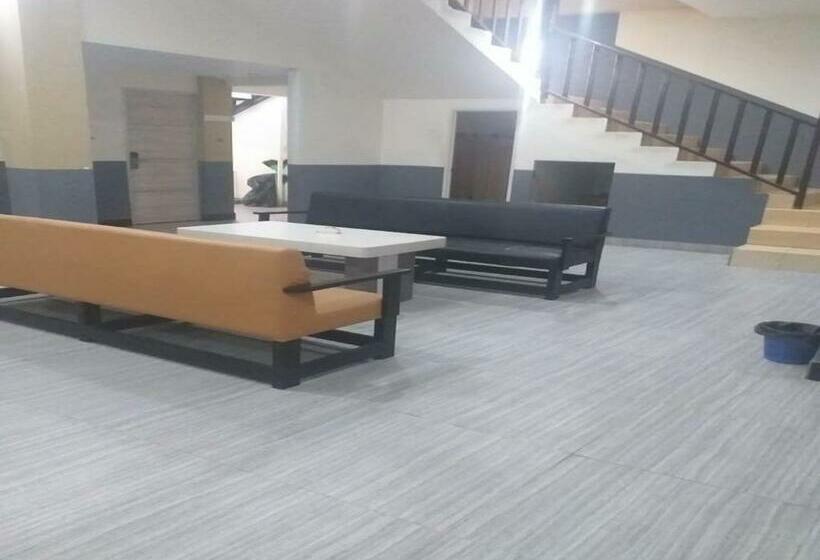 בית מלון כפרי Penginapan Anak Raja  Sampit Syariah