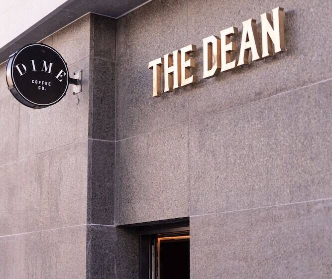 هتل The Dean Galway