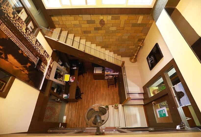 호텔 The Ideal Nest Kumbakonam