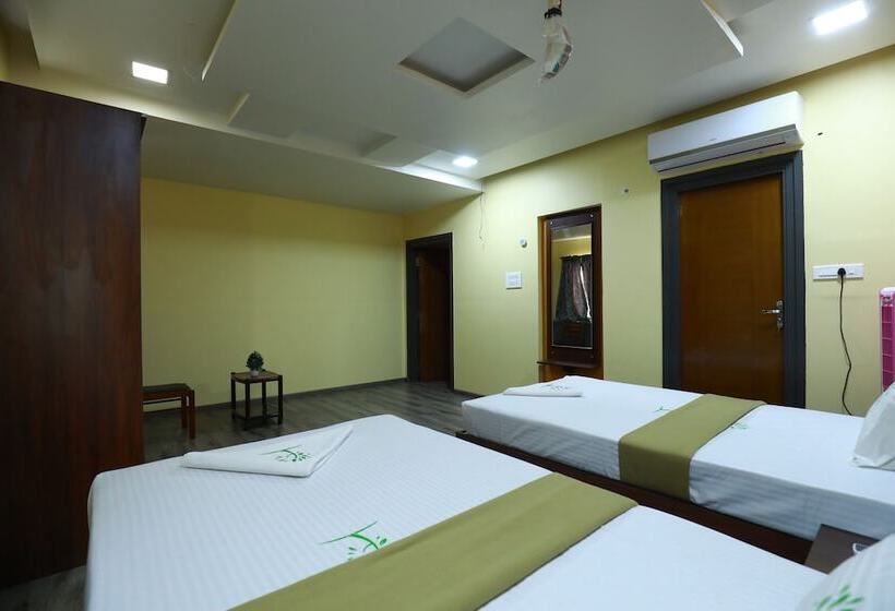 호텔 The Ideal Nest Kumbakonam