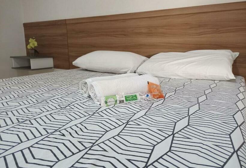 בית מלון כפרי Cantinho Do Brejo Pousada