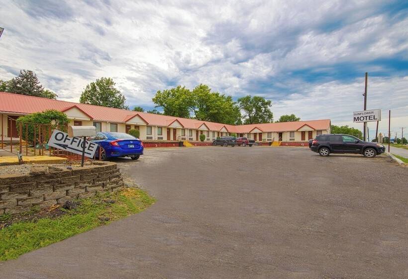 Sunflower Motel