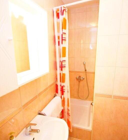 هتل Apartments And Rooms With Parking Space Mlini, Dubrovnik   8835