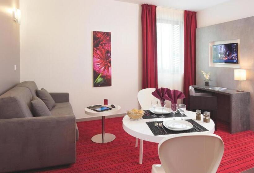 هتل Appart City Confort Grenoble Inovallée