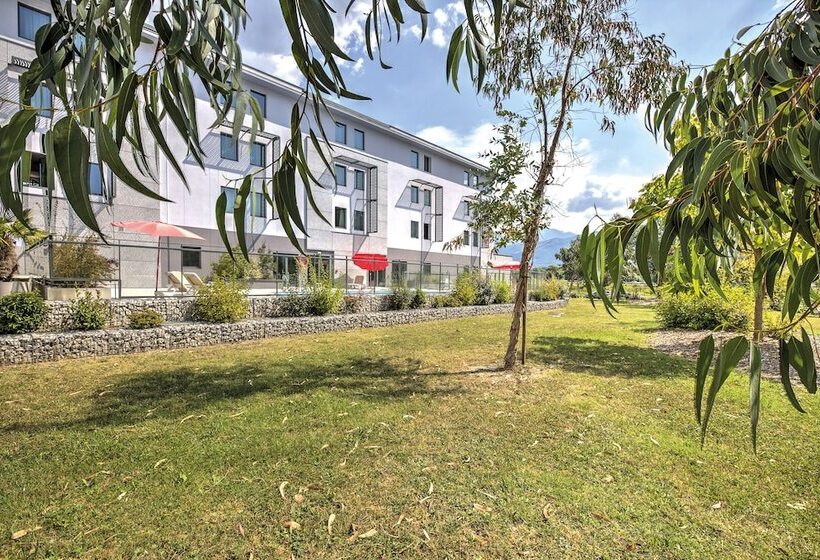 هتل Appart City Confort Grenoble Inovallée
