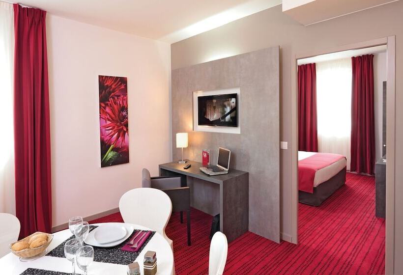 هتل Appart City Confort Grenoble Inovallée