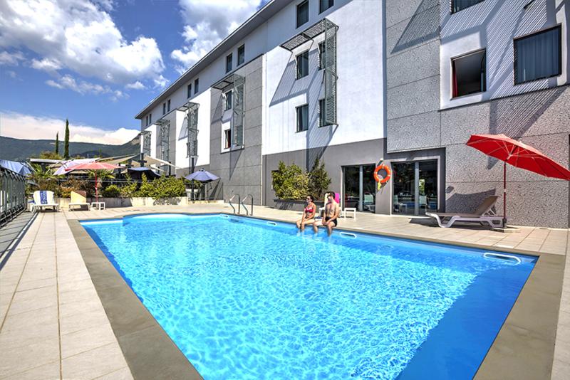 هتل Appart City Confort Grenoble Inovallée