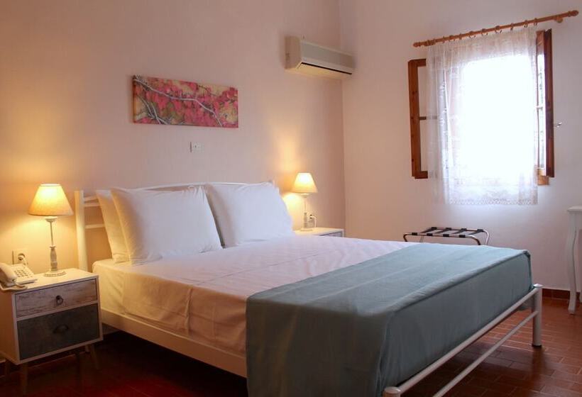 בית מלון כפרי Cavo Grosso