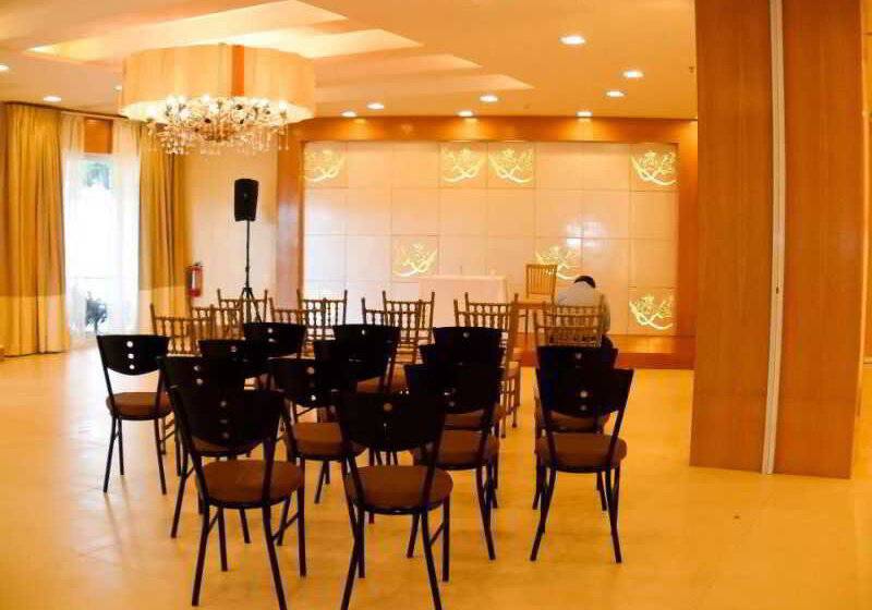 בית מלון כפרי Chalet Baguio