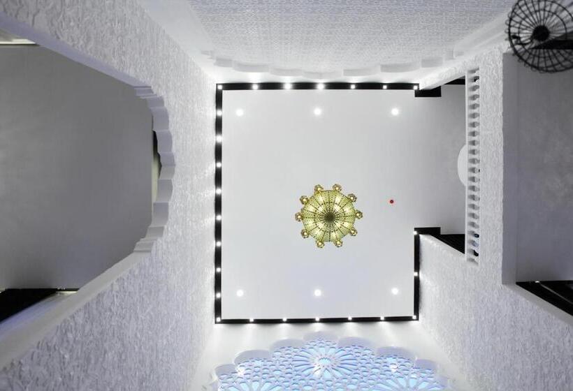 Fotos del hotel Chloe Gallery:  52