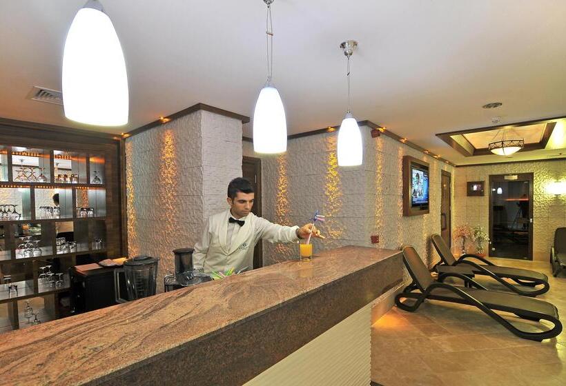 Doubletree By Hilton Hotel Van
