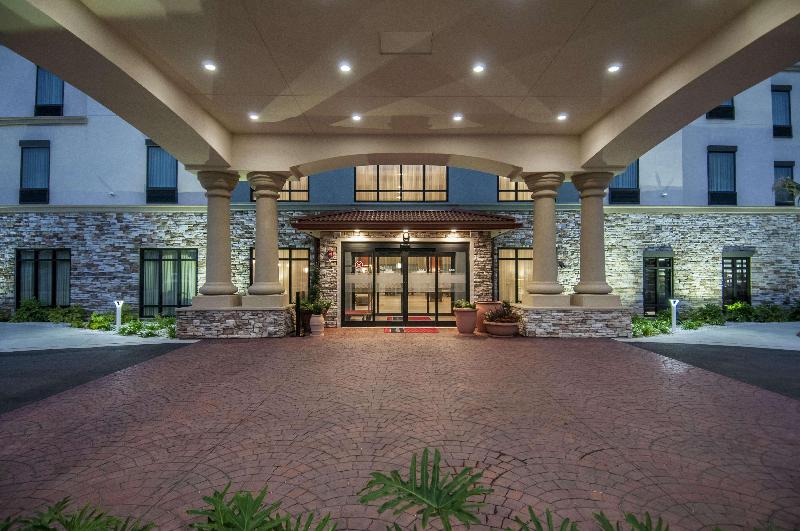 فندق Hampton Inn & Suites Pensacola/i10 Pine Forest Road