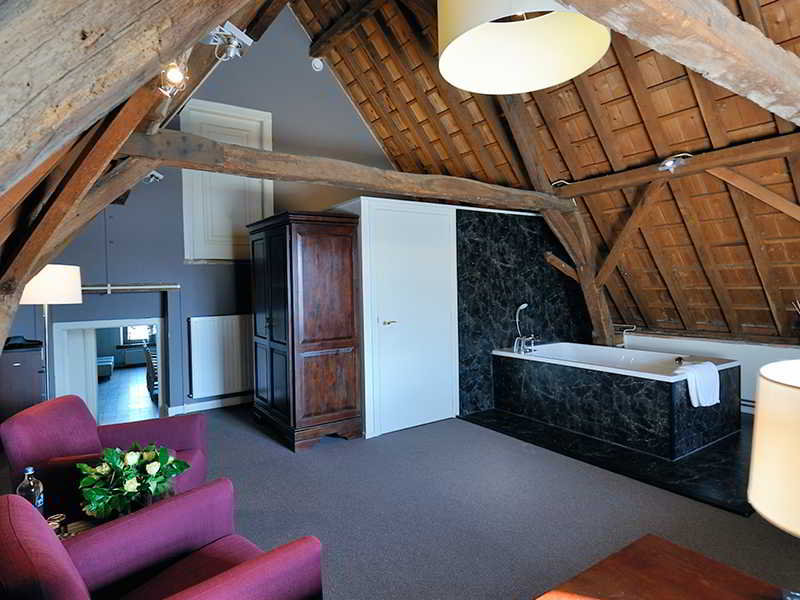فندق Het Raedthuys Restaurant & Suites
