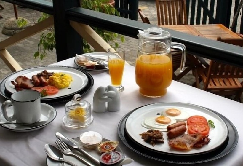Hotel Knysna Wayside Inn