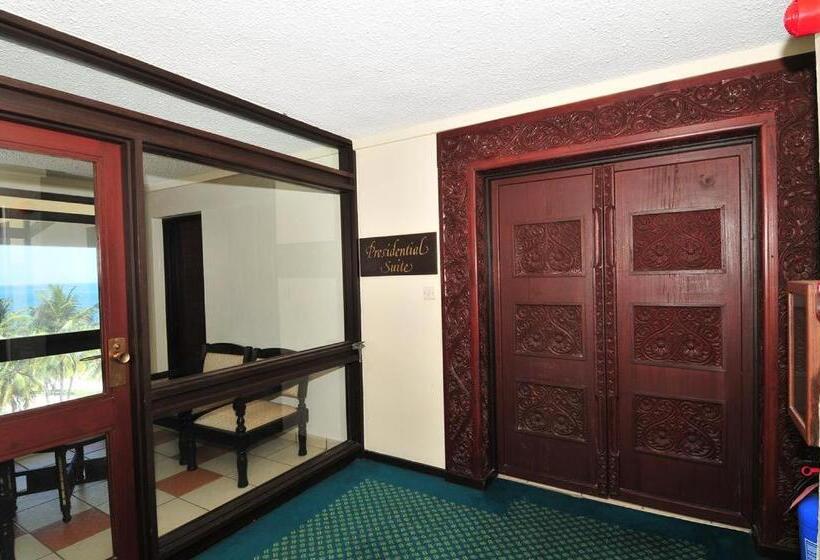هتل Mombasa Continental Resort