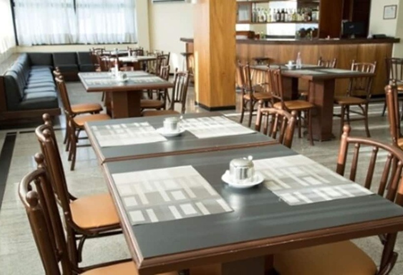 فندق Monza Palace