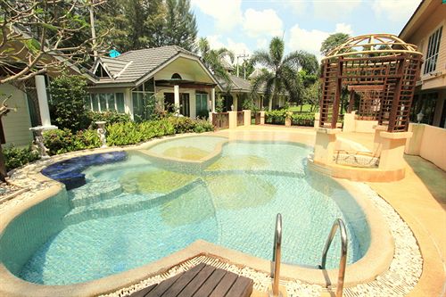 هتل Plumeria Hideaway Resort