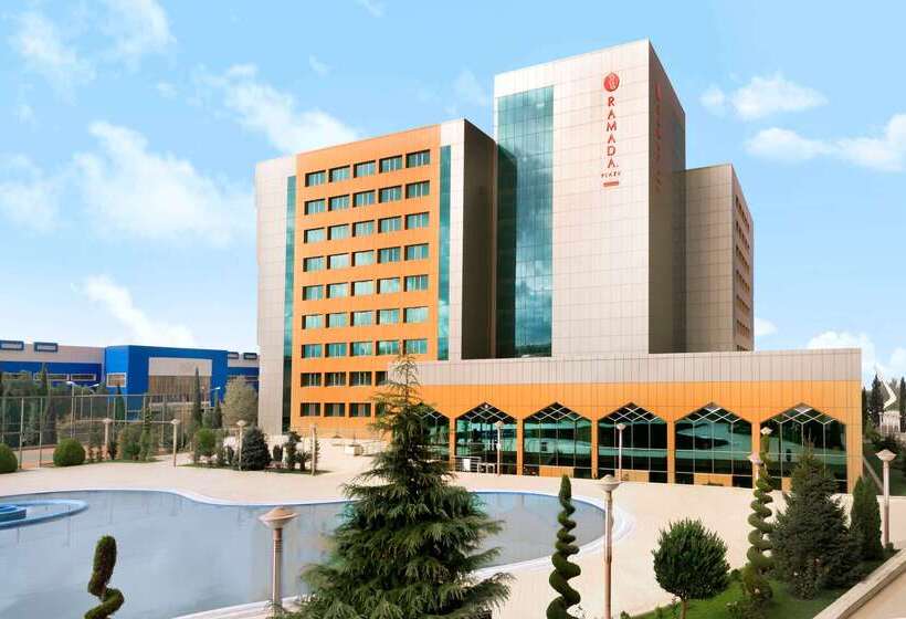 Hotel Ramada Plaza By Wyndham Gence