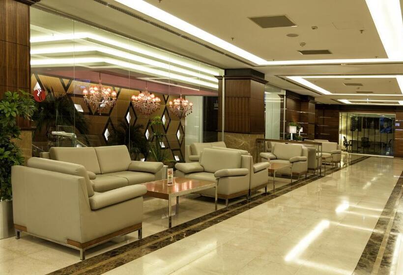 호텔 Ramada Plaza By Wyndham Izmit