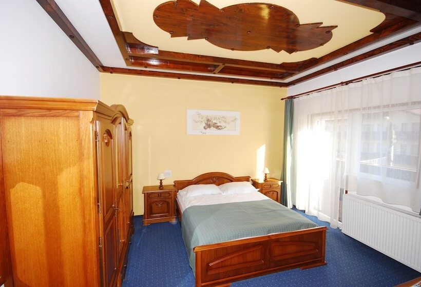 בית מלון כפרי Regina