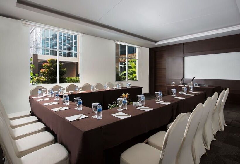 هتل Santika Bengkulu