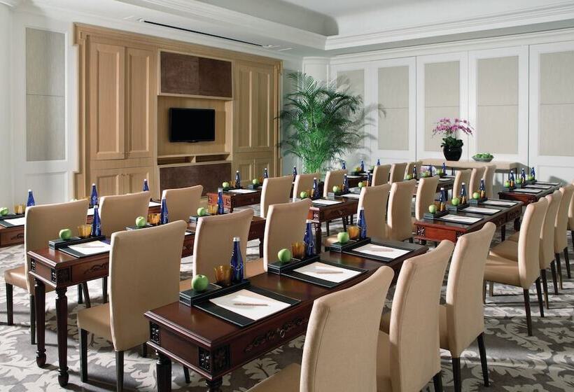 בית מלון כפרי The Langham  Shenzhen