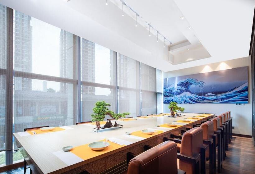 호텔 Wyndham Grand Plaza Royale Colorful Yunnan