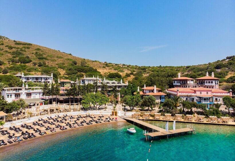 בית מלון כפרי Wyndham Datca Perili Bay