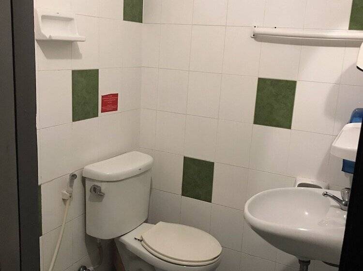 New Ihouse Hotel   Hostel