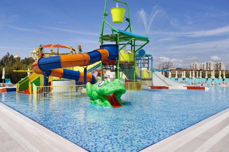 استراحتگاه Lara Family Club  All Inclusive