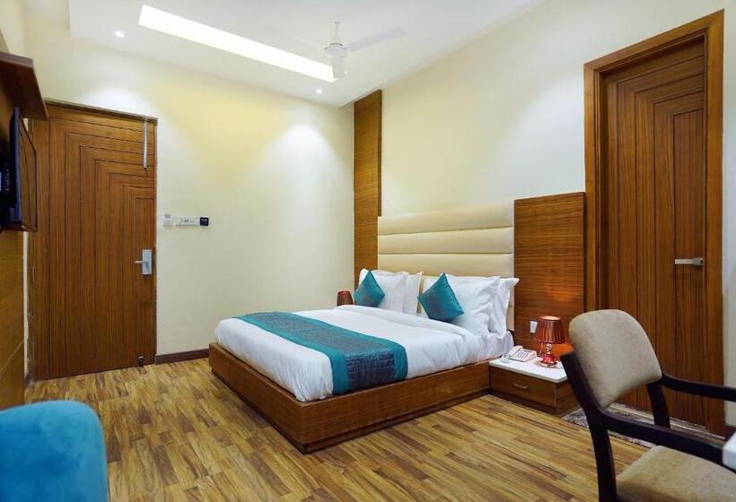 민박 Aura Grand By Levelup Hotels