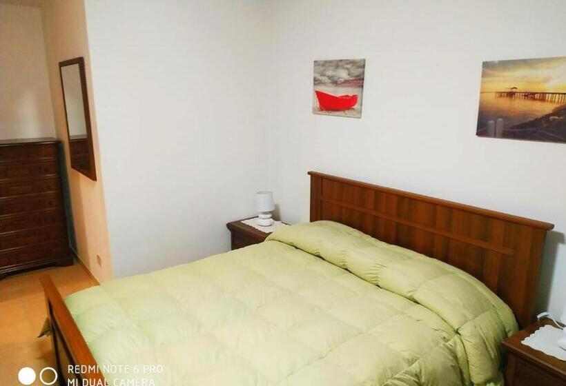 تختخواب و صبحانه Garden Relais