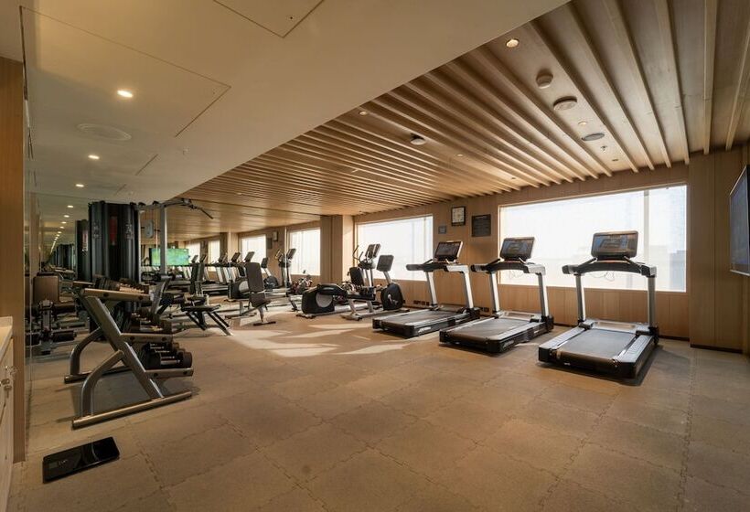 هتل Courtyard By Marriott Vadodara