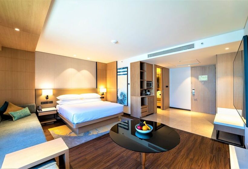 هتل Courtyard By Marriott Vadodara