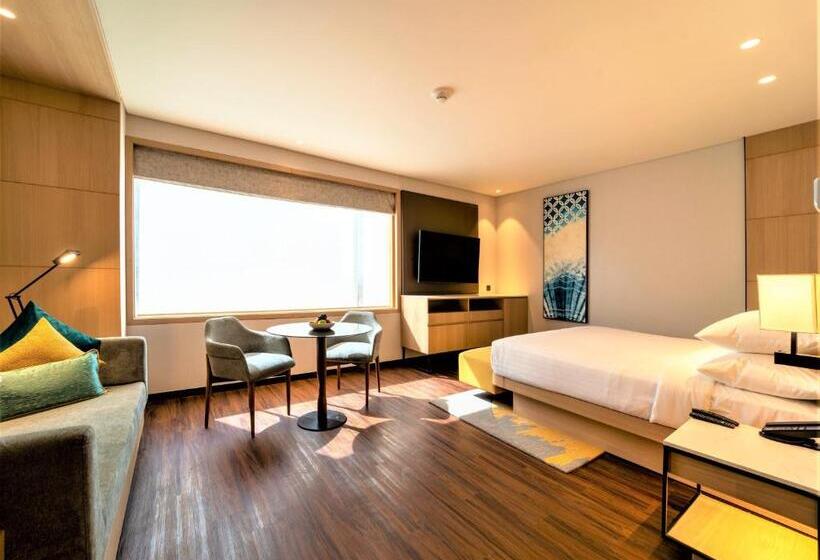 هتل Courtyard By Marriott Vadodara