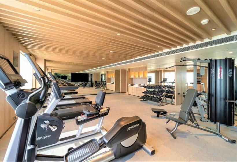 هتل Courtyard By Marriott Vadodara