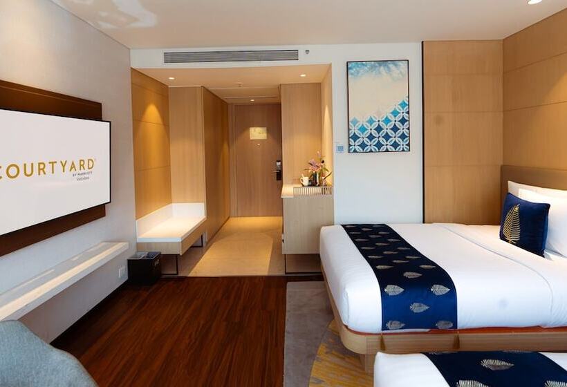 هتل Courtyard By Marriott Vadodara