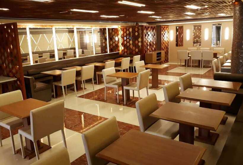 Отель Ramada By Wyndham Manaus Torres Center