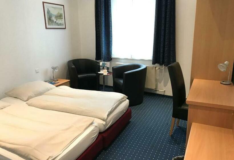 هاستل Gästehaus Hein