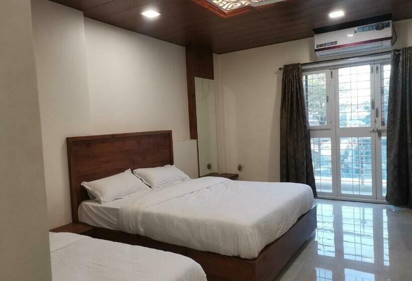 فندق Mahalaxmi Executive