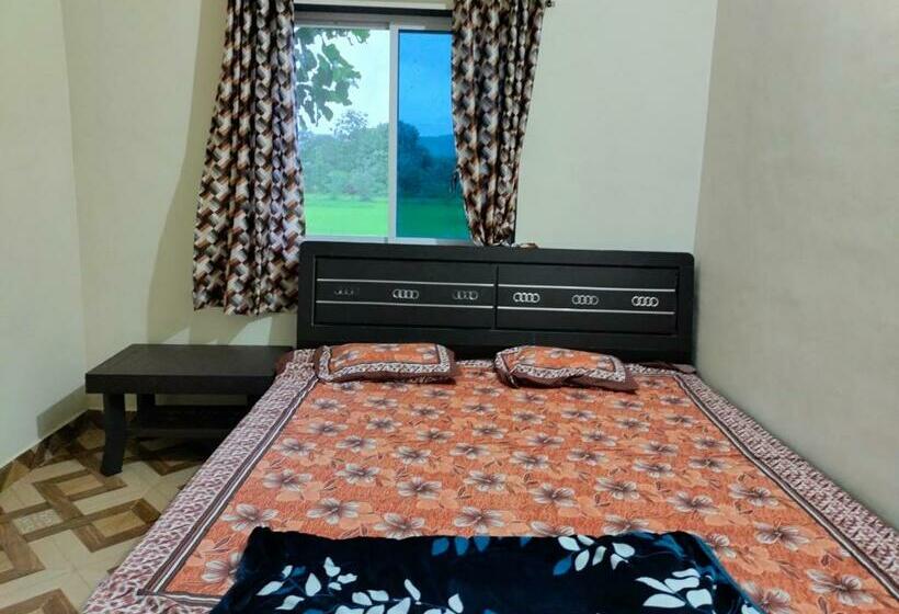 בית מלון כפרי Raigad Agro Park