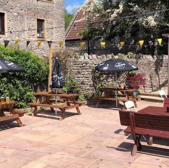 旅馆 The Horseshoe Inn