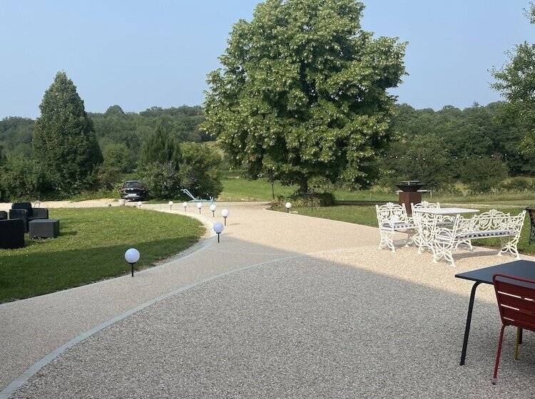 تختخواب و صبحانه Le Domaine Du Gravier